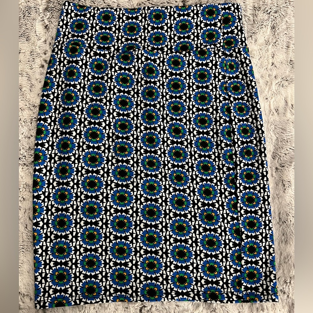 LuLaRoe “Cassie” Skirt -Medium